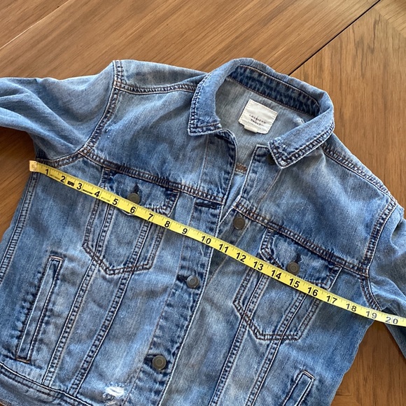AMERICAN EAGLE DISTRESSED JEAN JACKET - Picture 6 of 13